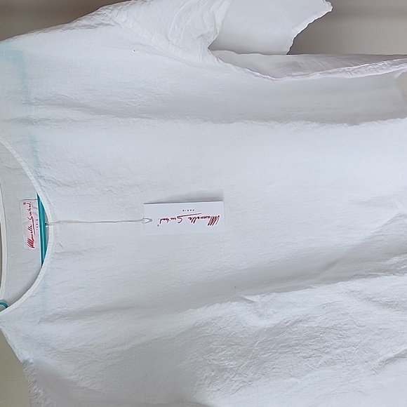 Manuelle White Linen Top. - Picture 6 of 6